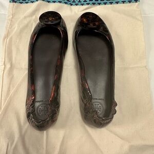 Tory Burch Tortoise Shell Flats Timeless Elegance